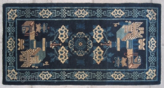 No.R150 * Chinese Antique "Four Accomplishments" Rug.Age:19th Century.Size:72x136cm(28"x54").Origin: Baotou-Suiyuan.Shape: Rectangle.Background Color: Blues. The rug shows the symbols of the Four Accomplishments:The lute, the chessboard, the paintings and the books.
    