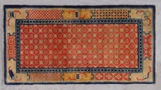 No.R104 * Chinese Antique “Chrysanthemum” Rug. Age:19/20th Century.Size: 65x124cm(26"x49").Origin: Baotou-Suiyuan.Shape: Rectangle.                      