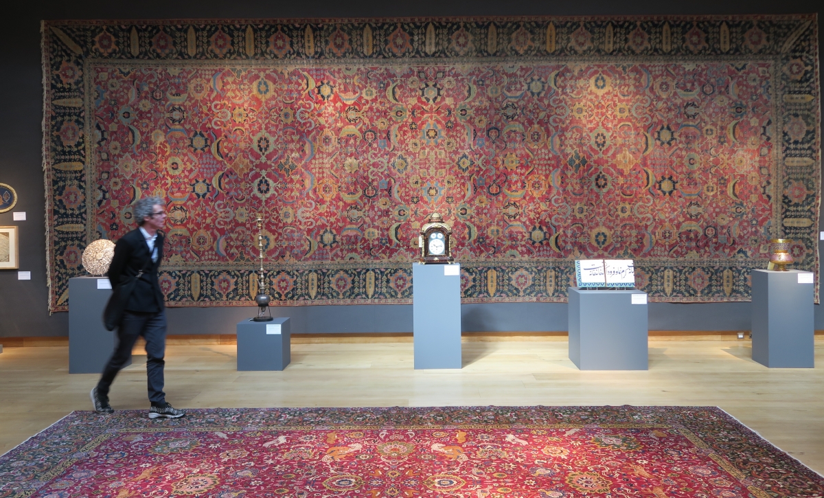 Isfahan Carpet: Christie's Art of the Islamic and Indian Worlds including Oriental Rugs and Carpets: Isfahan carpet