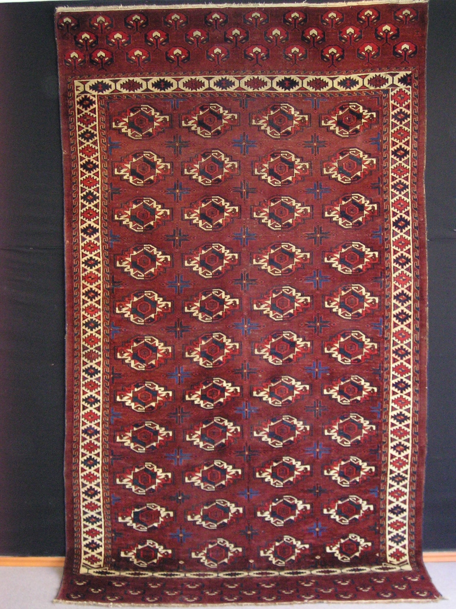 Yomut Turkmen main carpet