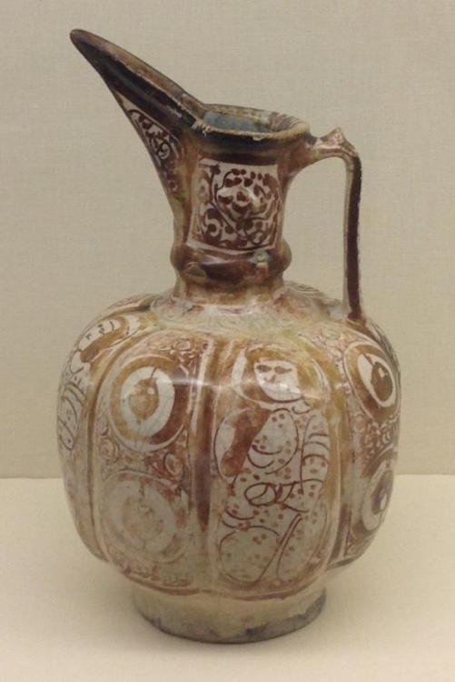 Persian ceramic vessel, Kashan, circa 12th-13th cen. Gulbenkian Museum