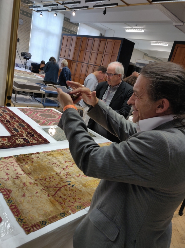 Hali Magazine: V&amp;A Textiles at Blythe House, London
