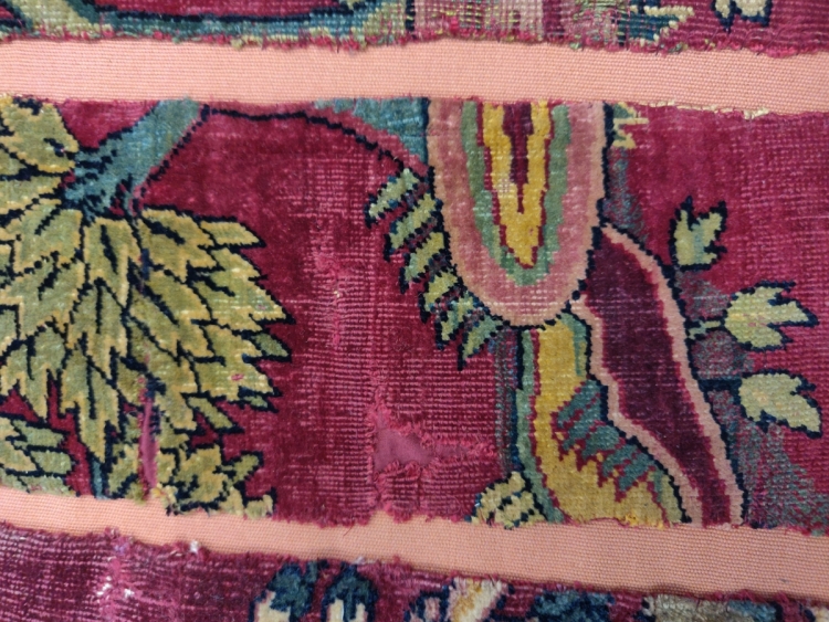 Hali Magazine: V&amp;A Textiles at Blythe House, London, Mughal carpet fragments
