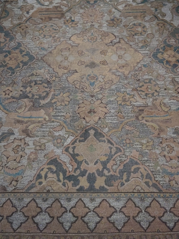 polonaise rug, Safavid Persia Isfahan 17th century, Denver Museum of Art