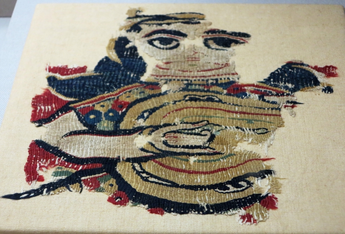 Early Islamic tapestry fragment, Egypt, 8th-9th century Benaki Museum of Islamic Art, Athens